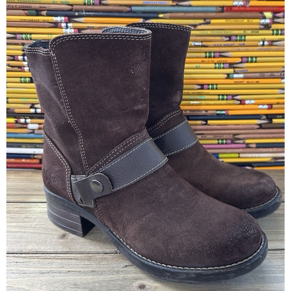 Taos Ankle Suede Short Boots Women's Size 7 Lug Sole Harness Fleece Lined